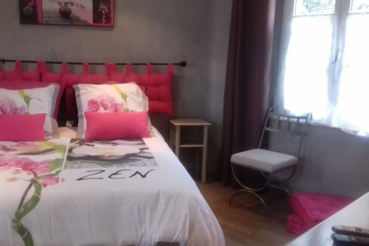 Superior Double Room | Minibar, individually decorated, individually furnished, soundproofing