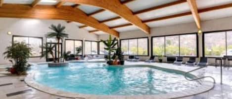 Couples treatment room(s), body treatments, body wraps, body scrubs