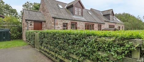 Cottage | Front of property