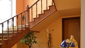 Interior entrance - GYUMRI HOTEL (Yerevan)