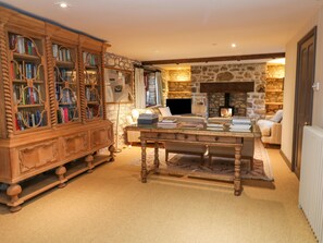 Interior - Barn Cottage (Hayle)