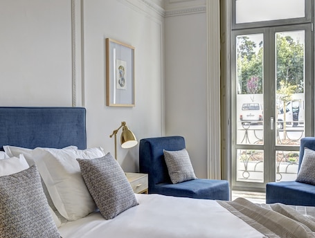 1 habitación, decoración personalizada y muebles diferentes
