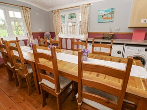 Dining - Trelydarth (Truro)