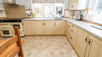 Cottage | Interior