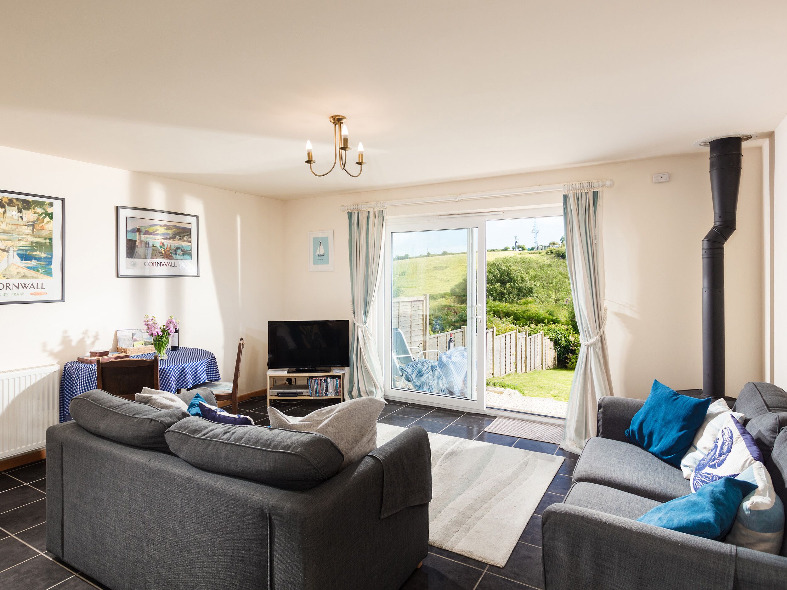 Cottage | Living area | TV, DVD player