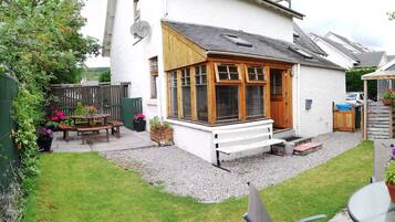 Cottage | Bahagian dalam