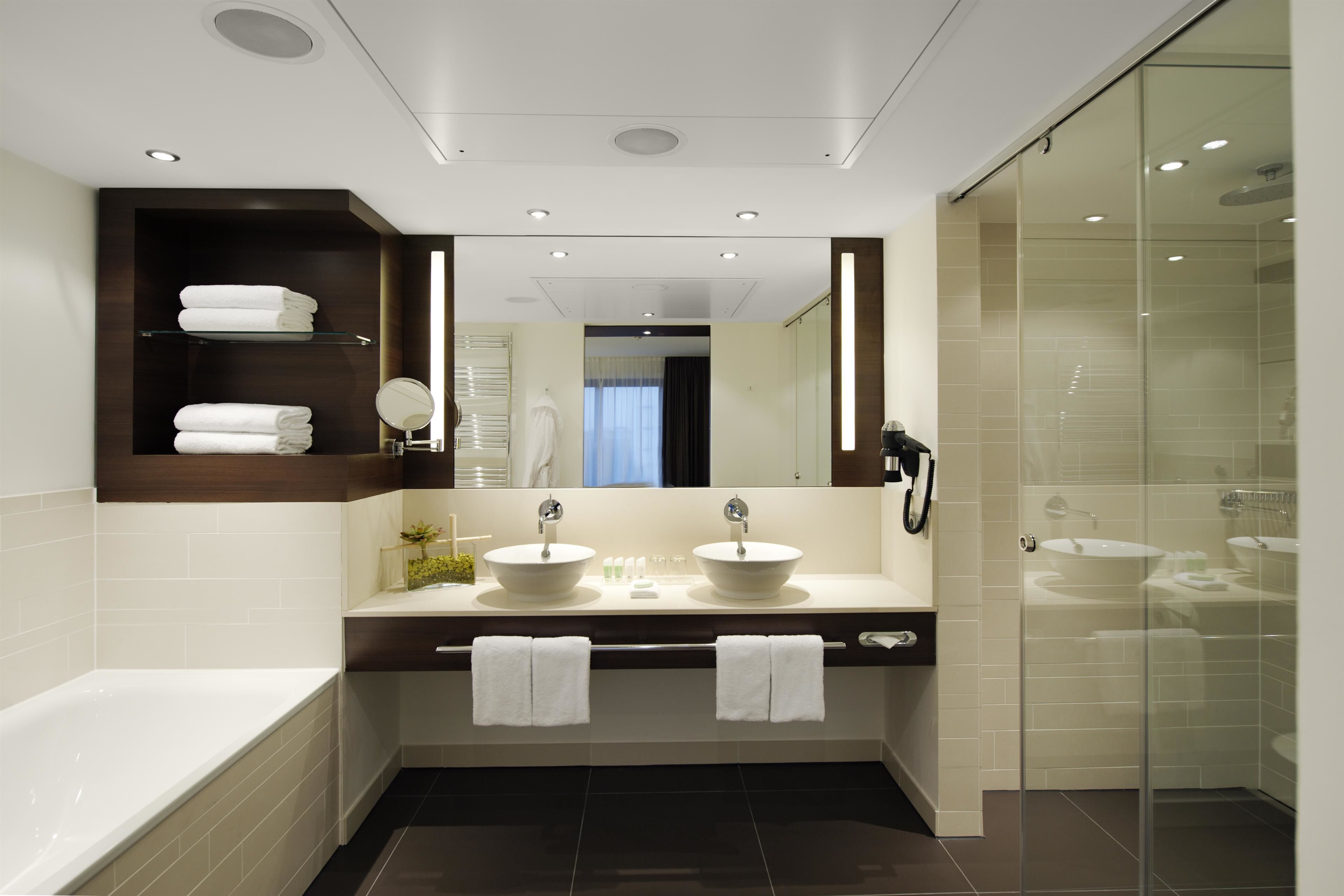 premium bedding, in-room safe, desk, blackout curtains