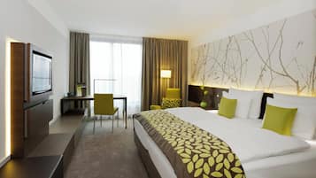 Premium bedding, in-room safe, desk, blackout curtains