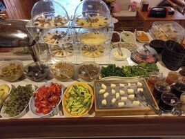 Breakfast, lunch, dinner served; Turkish cuisine 