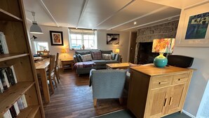 Cottage | Living area | TV, DVD player - 14 Boscaswell Downs (Penzance)