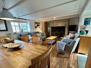 Cottage | Living area | TV, DVD player - 14 Boscaswell Downs (Penzance)