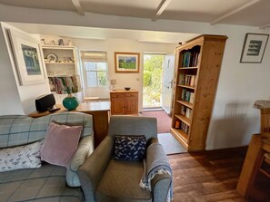 Cottage | Living area | TV, DVD player - 14 Boscaswell Downs (Penzance)