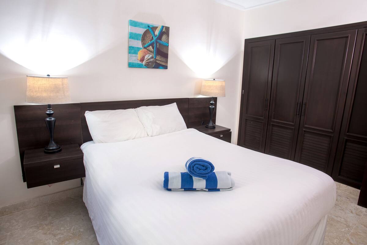 Exclusive Apartment, 2 Bedrooms, 2 Bathrooms | Premium bedding, bed sheets