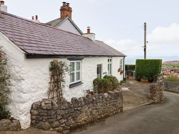 Cottage | Front of property