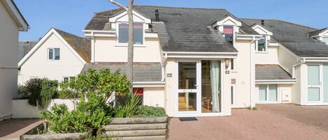 Cottage | Front of property