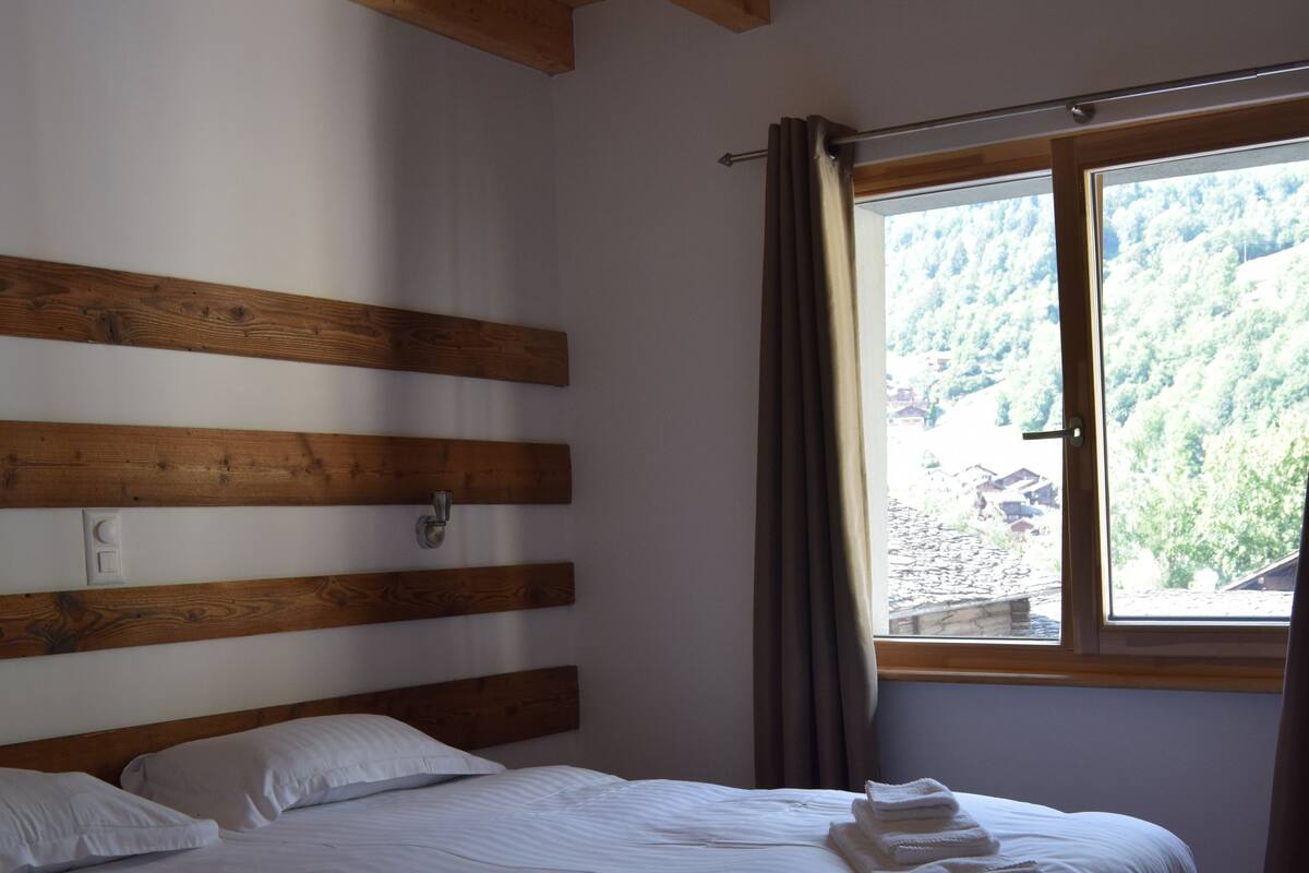 Quarto casal ou duplo standard, banheiro compartilhado (Room 102) | 1 quarto, Wi-Fi de cortesia