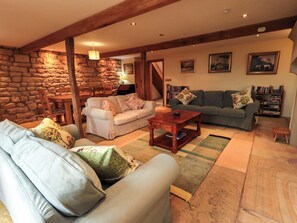 Cottage | Living area