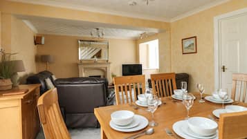 Cottage | Tempat makan
