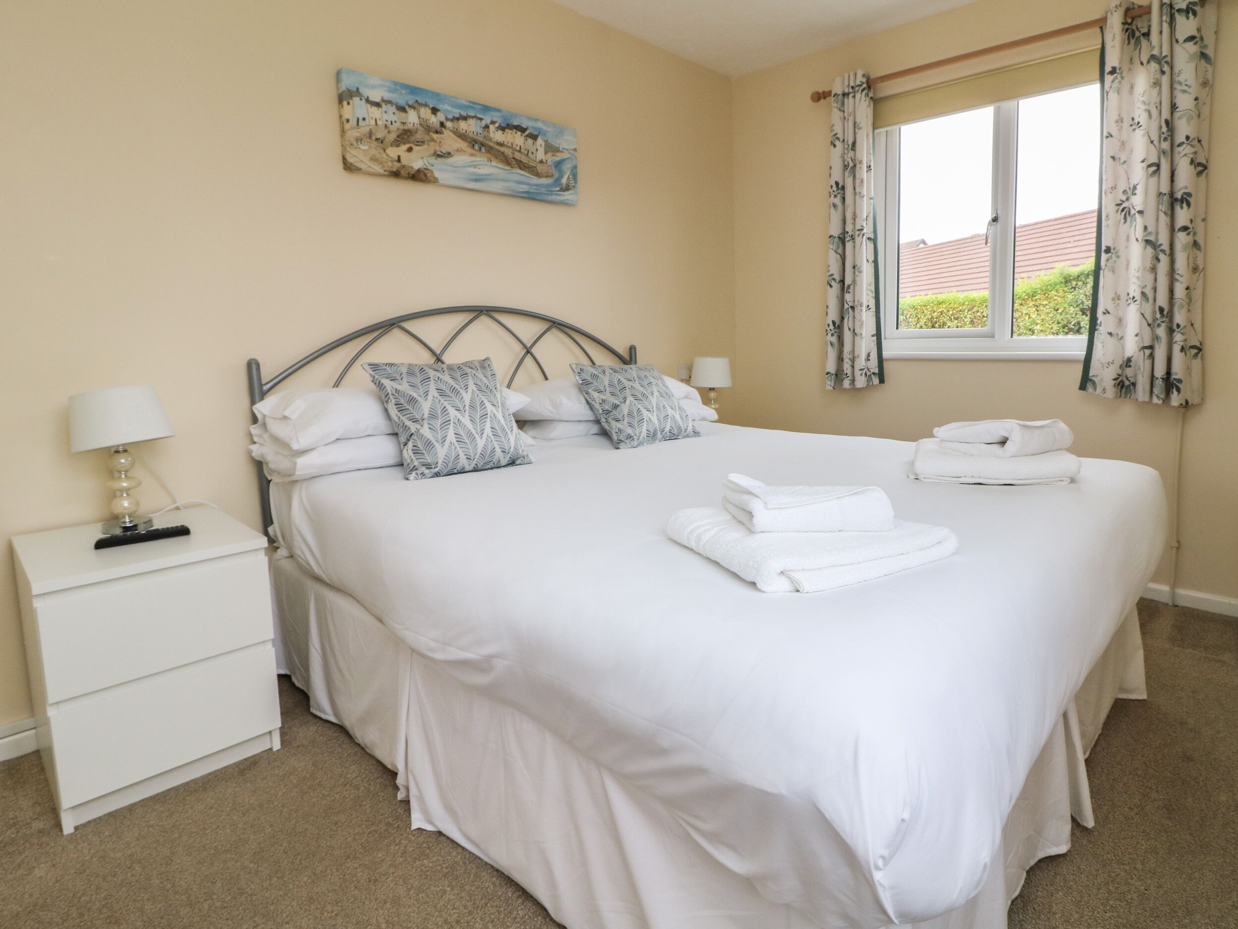 Cottage | 3 bedrooms, individually decorated, individually furnished, free WiFi