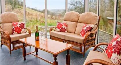 Hendre Aled Farmhouse