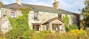 Hendre Aled Farmhouse
