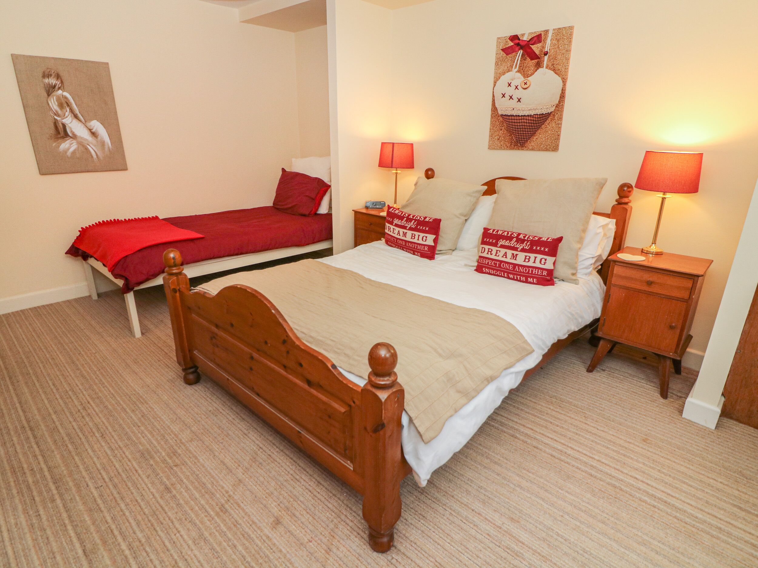 Mökki | 5 makuuhuonetta, yksilöllisesti sisustettu, yksilöllisesti kalustettu