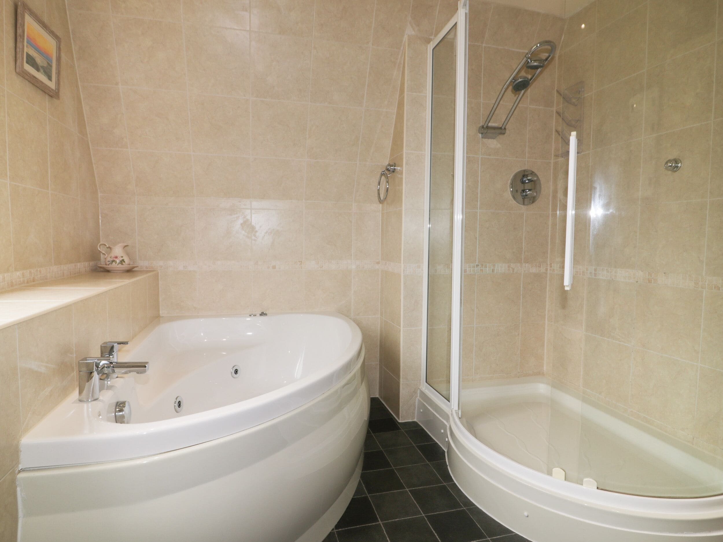 Cottage | Bathroom | Shower