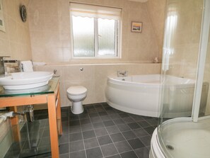 Cottage | Bathroom | Shower - Lodge 22, Bodmin Holiday Park, Cornwall (Bodmin)