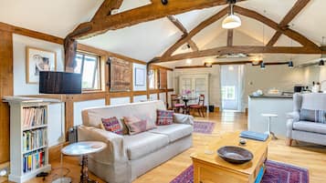 Cottage | Living room | TV, DVD player