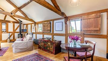 Cottage | Interior