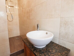 Bathroom - Sandywood (Skipton)