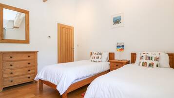 Casa de campo | 3 quartos, Wi-Fi de cortesia, individualmente decorados