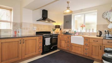 Cottage | Bếp riêng | Tủ lạnh, lò vi sóng, bếp nấu, máy rửa bát