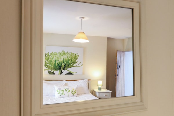 Cottage | 3 bedrooms, individually decorated, individually furnished, free WiFi