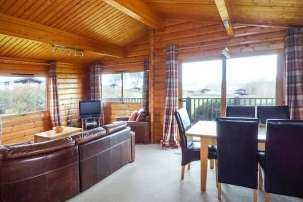 Cottage | Living room | TV