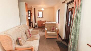 Cottage | Living area