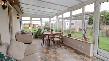 Cottage | Property grounds
