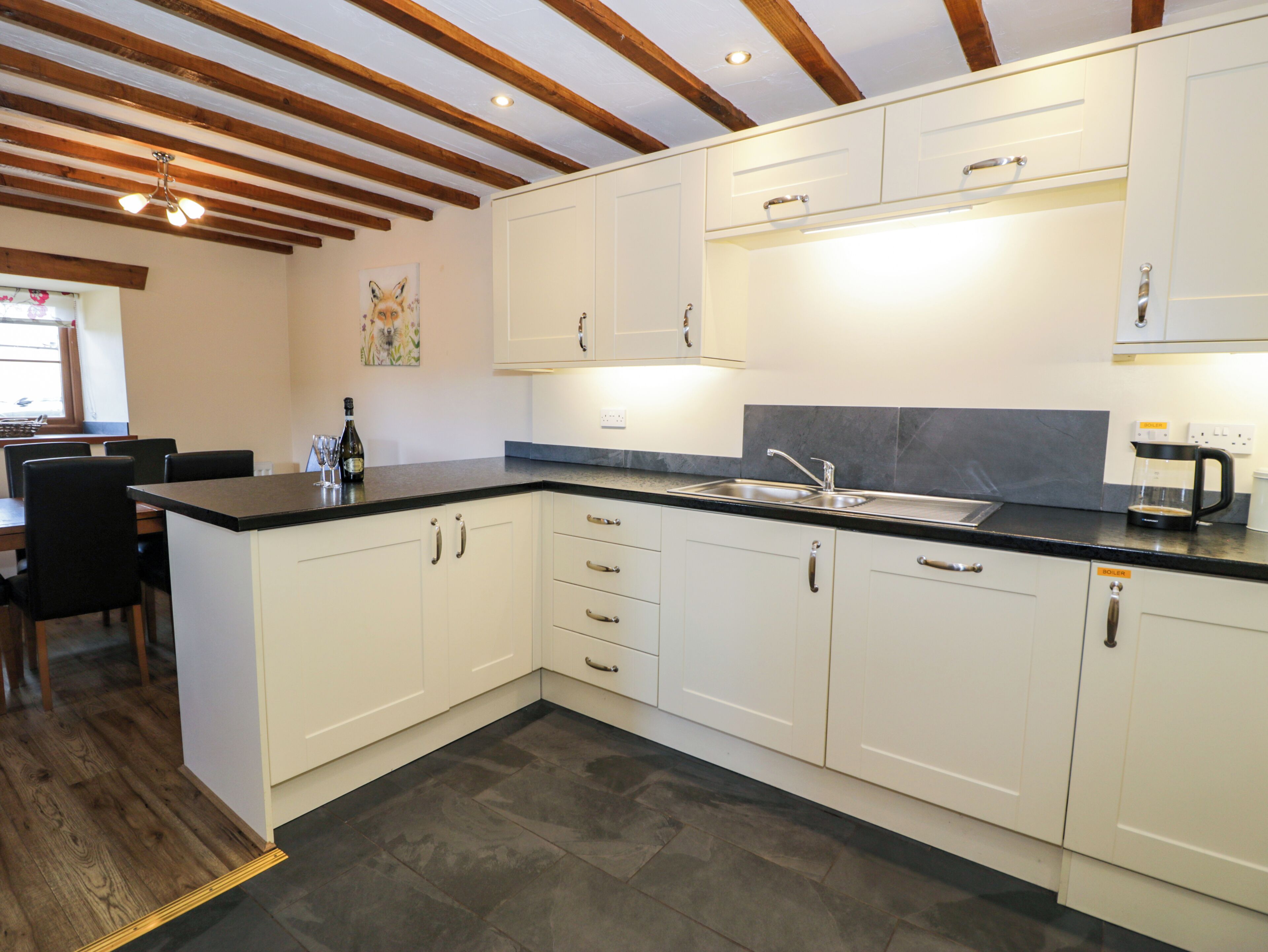 Cottage | Interior