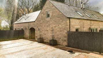 Cottage | Front of property