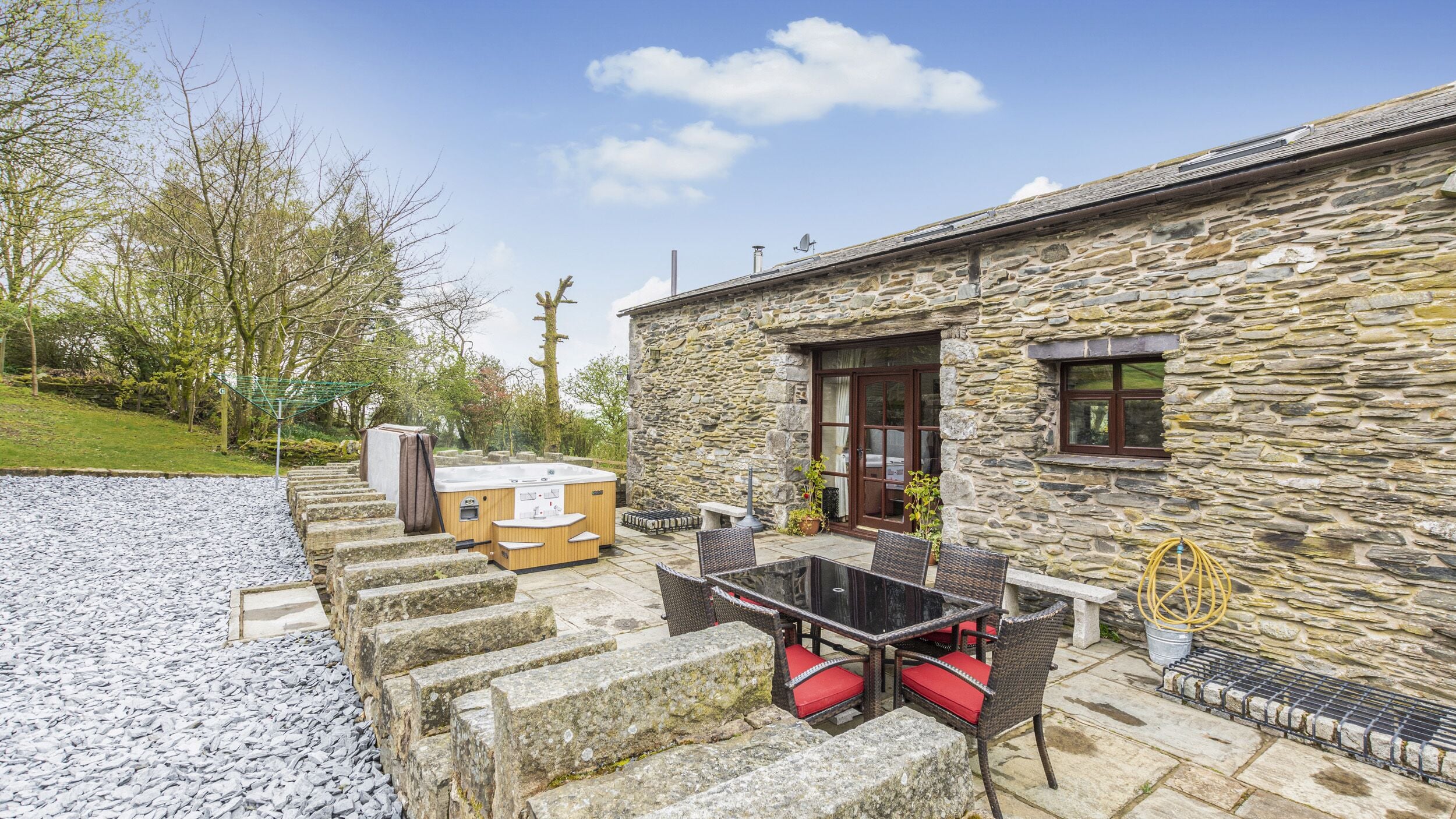 Cottage | Front of property