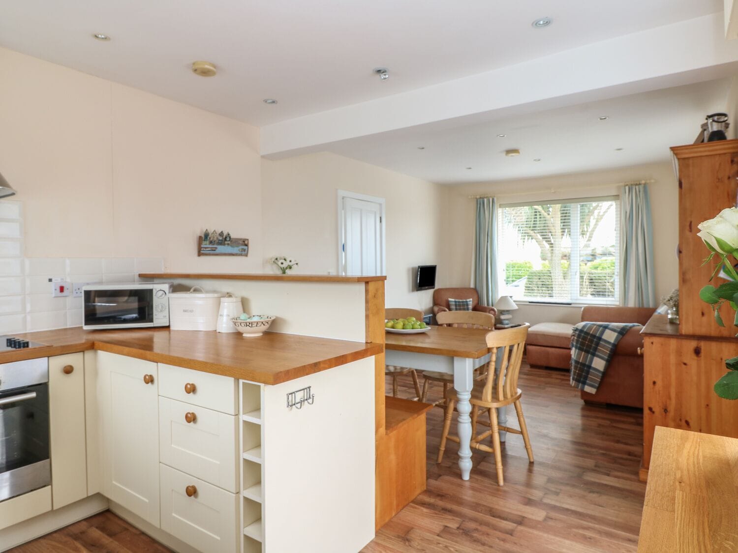 Cottage | Interior