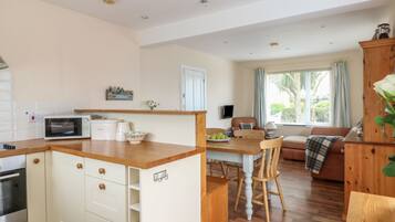 Cottage | Interior