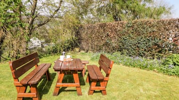 Cottage | Interior