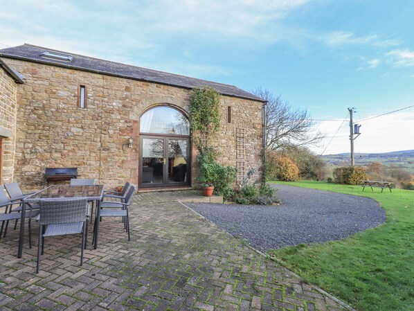 Cottage | Front of property - Hadrian's View (Brampton)