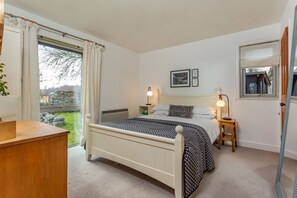 Cottage | 3 bedrooms, individually decorated, individually furnished, free WiFi