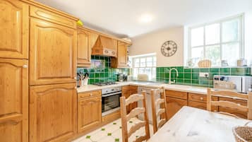 Cottage | Interior