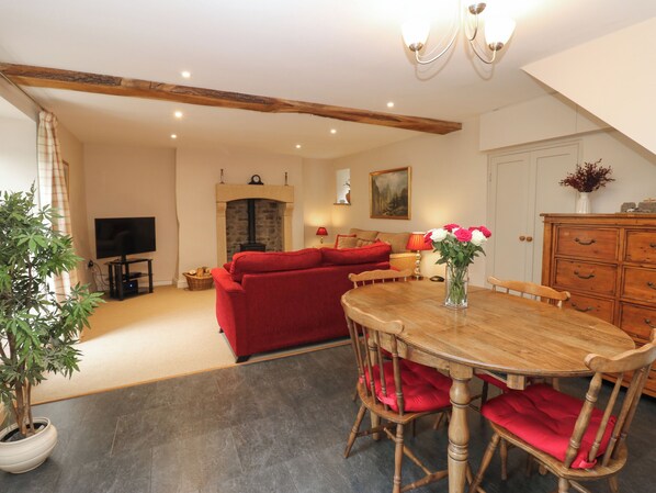 Cottage | Interior