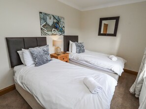 2 bedrooms, individually decorated, individually furnished, free WiFi