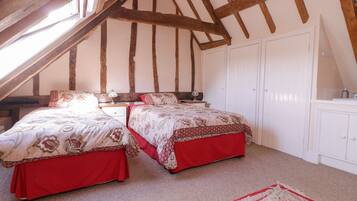 2 bedrooms, individually decorated, individually furnished