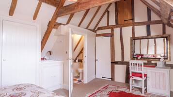 2 間臥室、獨特裝潢、布置獨特